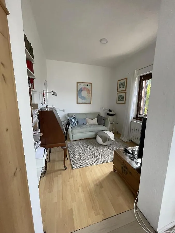 Lago Retreat Apartment Porto Valtravaglia